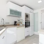Sea View&beach Access - Center - Parking Appartement *