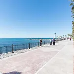 Sea View & Access - Center *