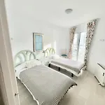 Sea View & Access - Center Апартаменты